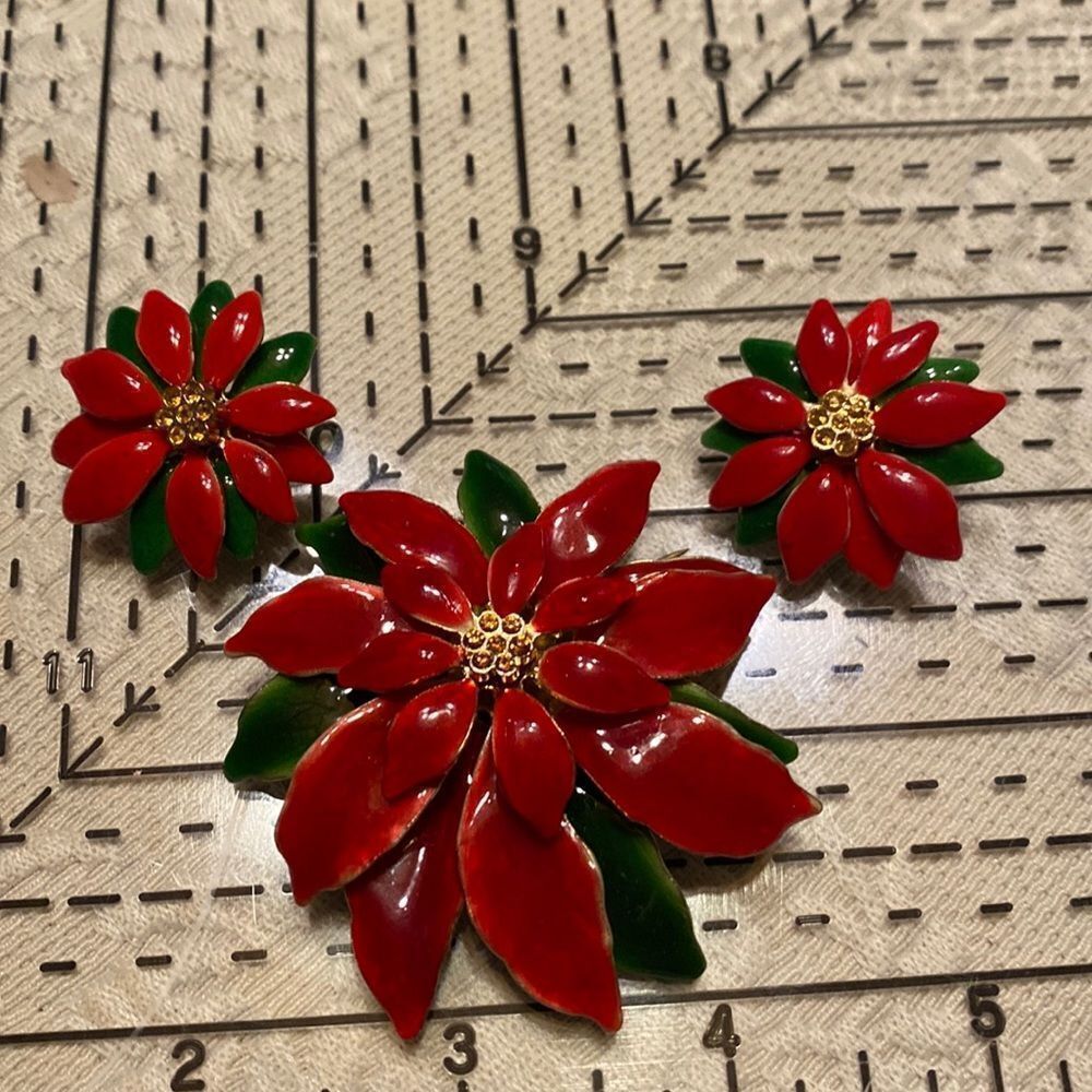 Poinsettia, Broach and  clip earrings